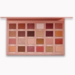 Ciaté London Brazilian Glow XL Eyeshadow Palette NIB – 24 Shades Warm & Shimmer